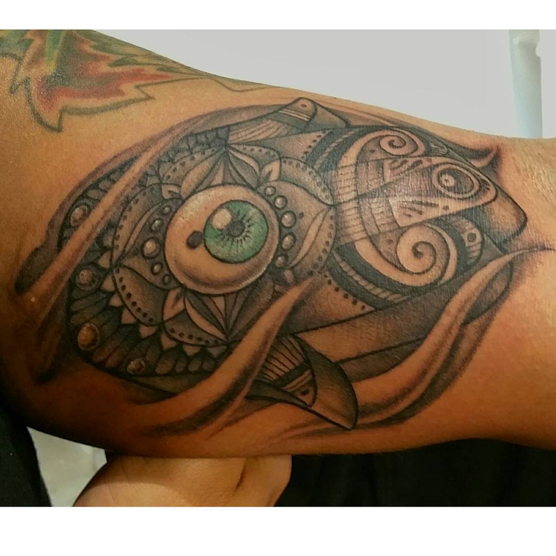 Tattoo by @estattoos — geometric, black_and_grey
