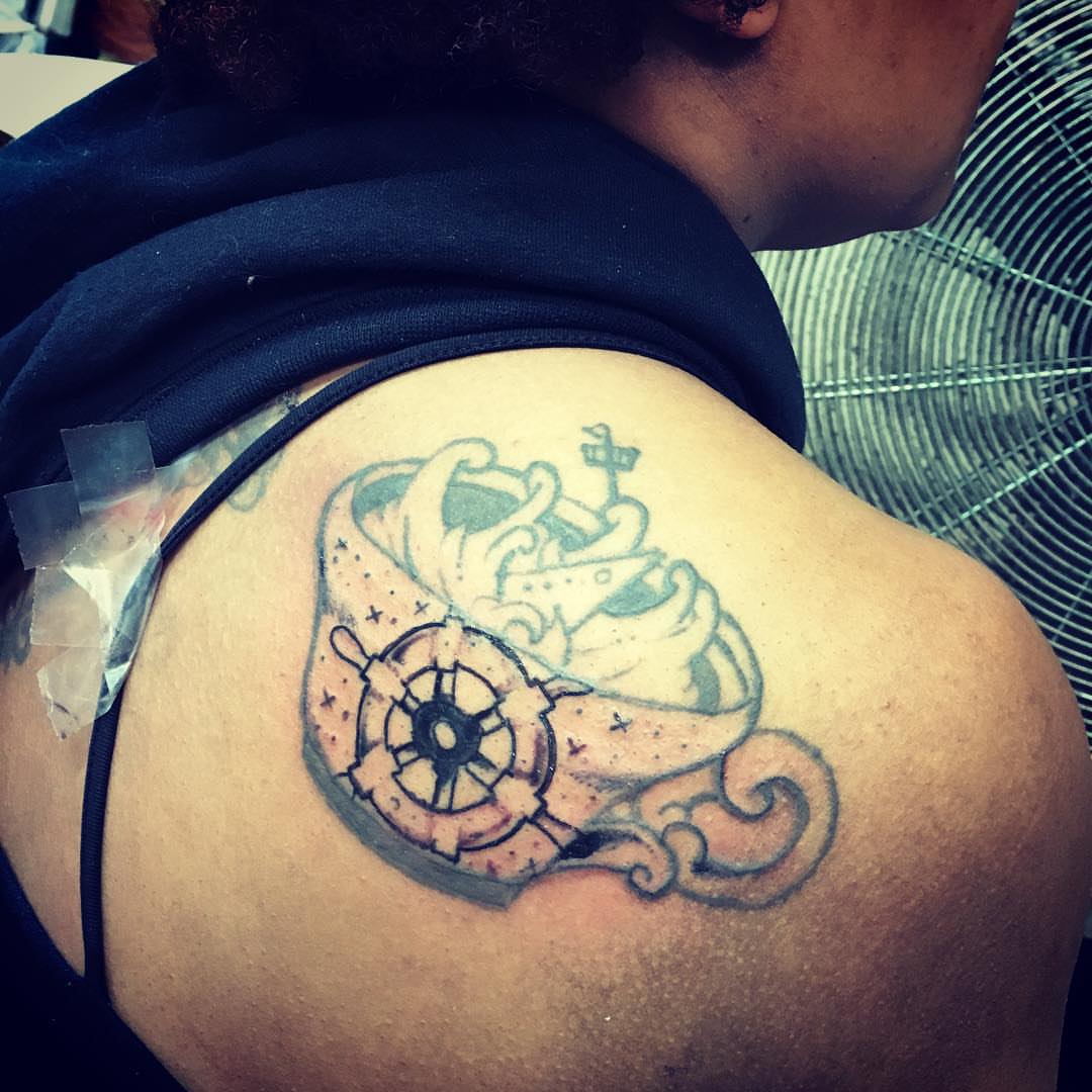 Tattoo by @discreetlyink — black_and_grey
