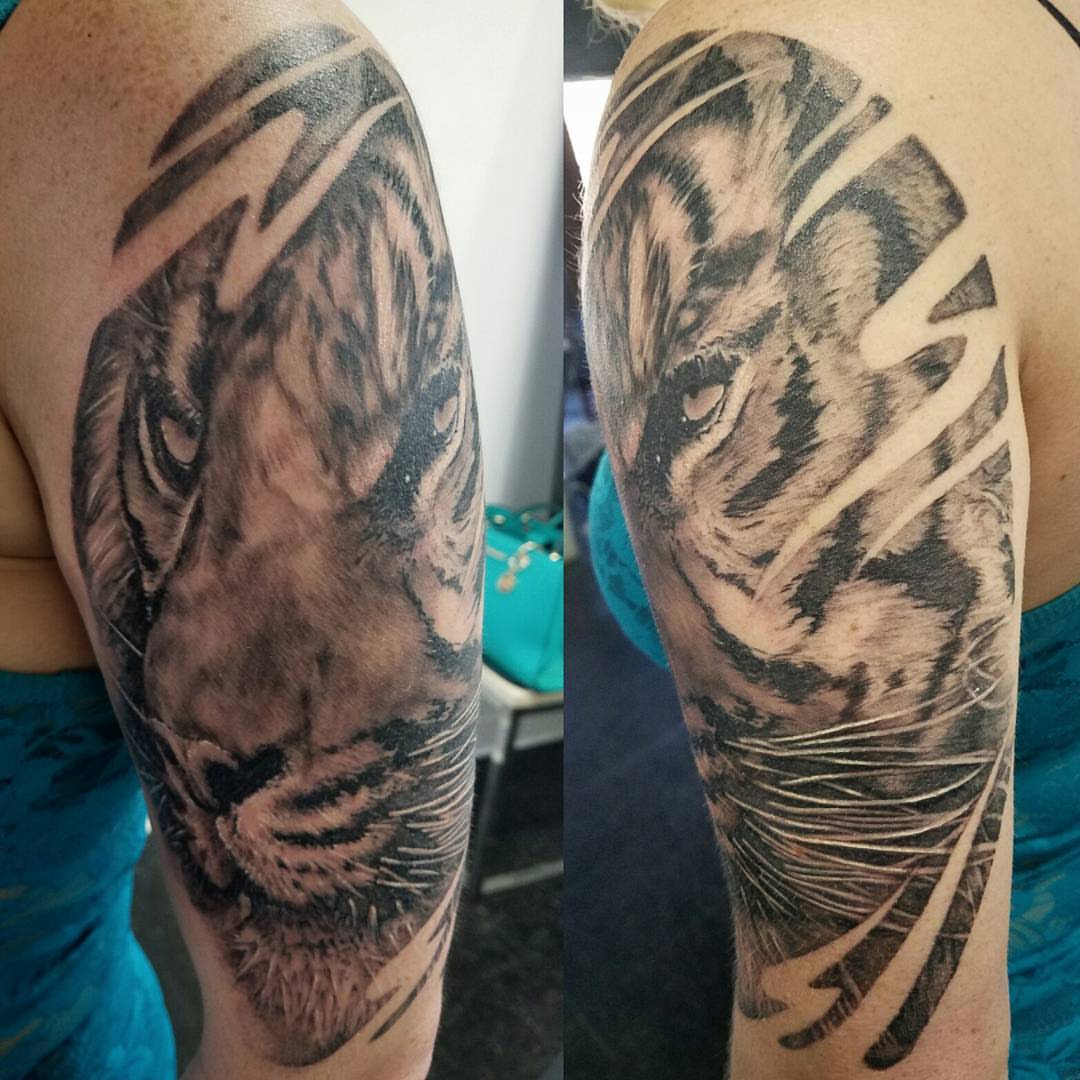 Tattoo by @estattoos — realism, black_and_grey
