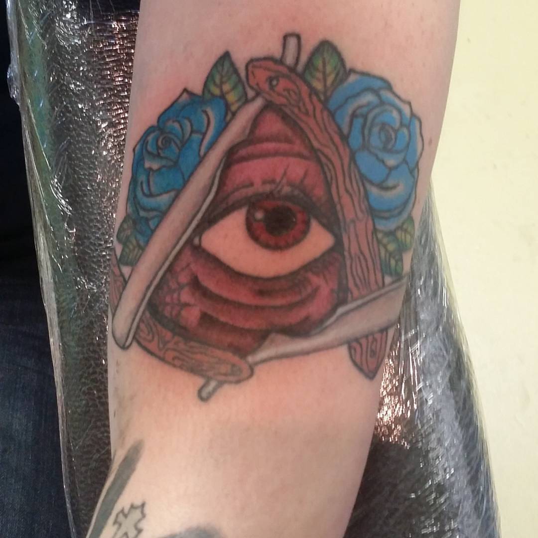 Tattoo by @a_a_ron_tattoos — neo_traditional, realism