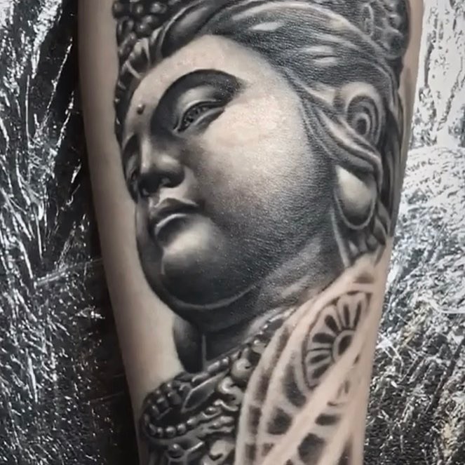 Woman's face realism tattoo on the forearm by Rocky Nguyen DFW Dallas Japanese