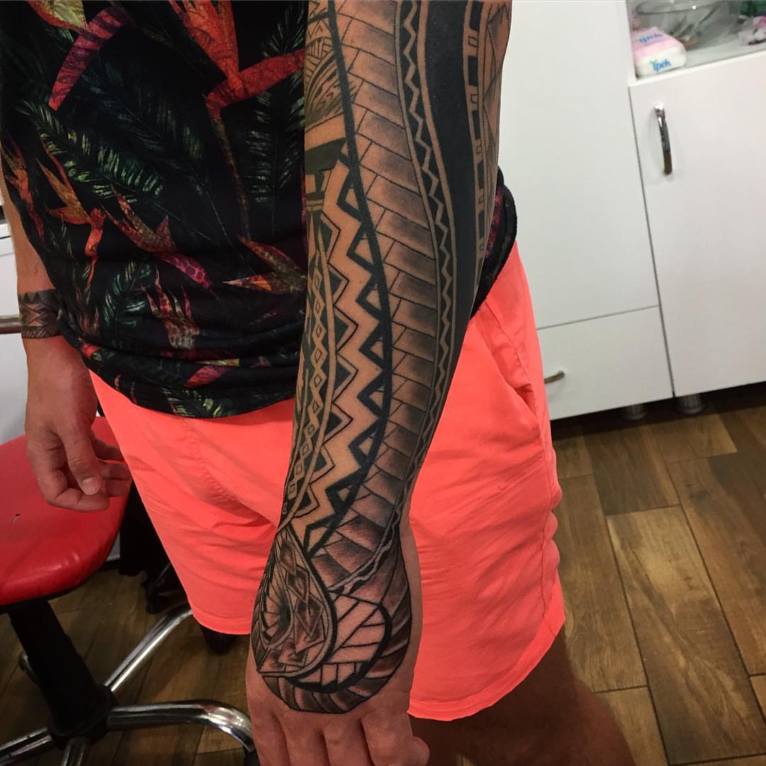 Tattoo by @ozzyblacklinetattoo — tribal