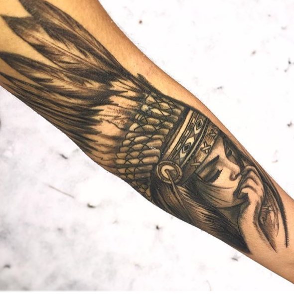 Tattoo by @sv3ink — black_and_grey