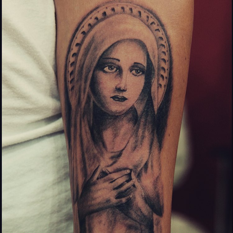 Tattoo by @ozzyblacklinetattoo — black_and_grey