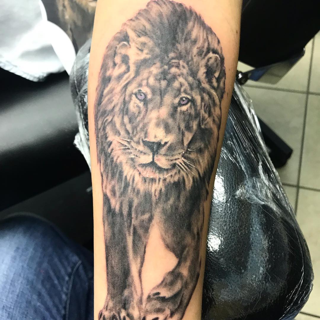 Tattoo by @tattootre — realism