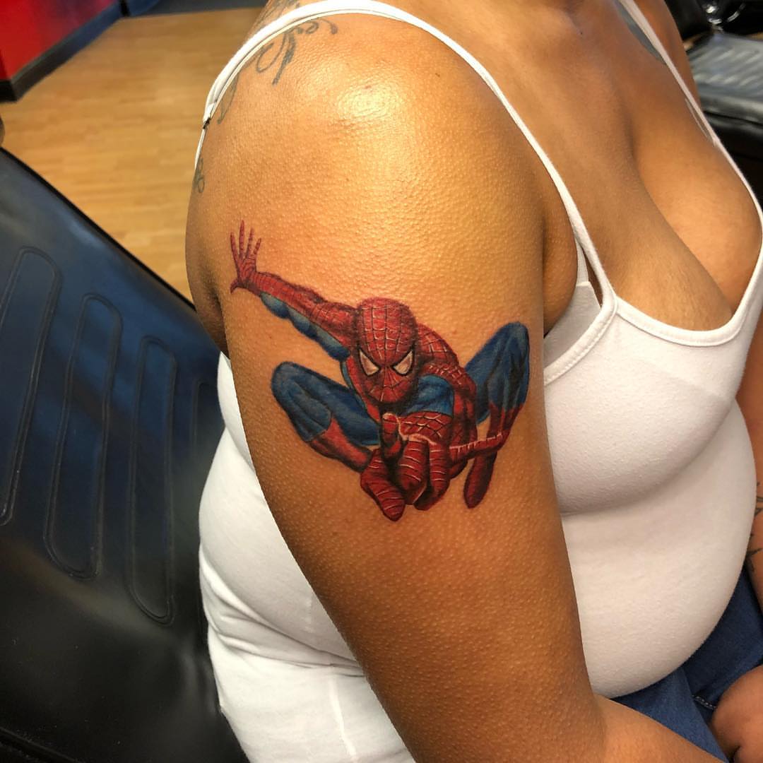 Spider-man realism tattoo on the shoulder by Zac Presley