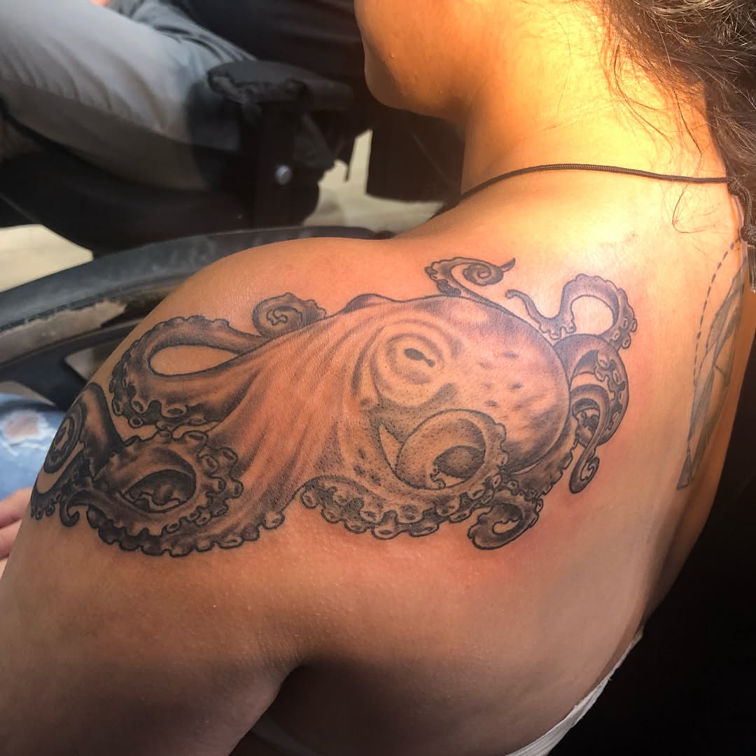 Tattoo by @pecous — black_and_grey