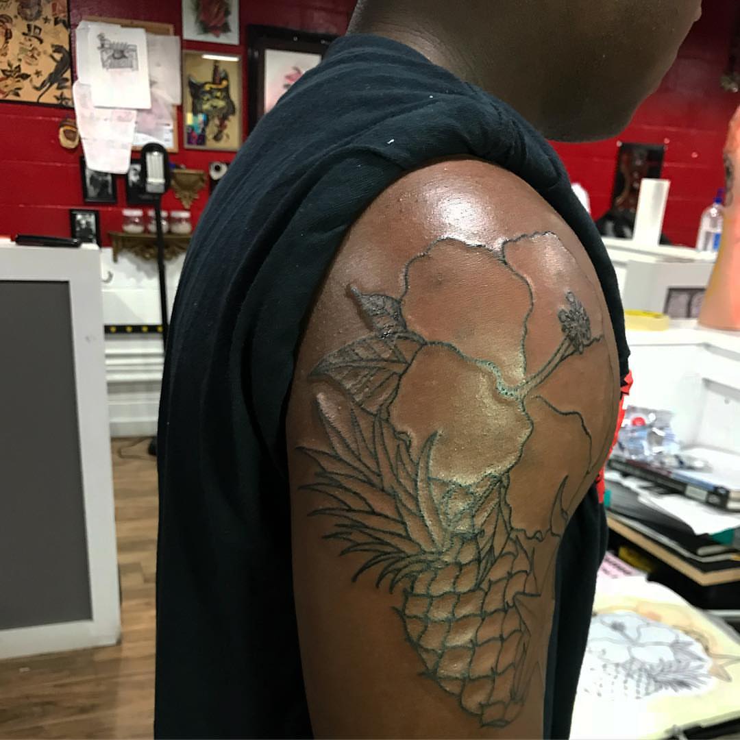 Tattoo by @lewylew_tattoo — black_and_grey