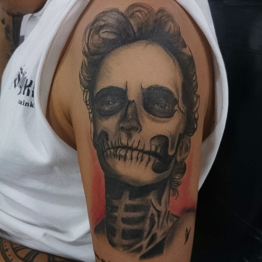 Skull portrait realism tattoo on the upper arm by 212tattoomalaga, Málaga, Spain