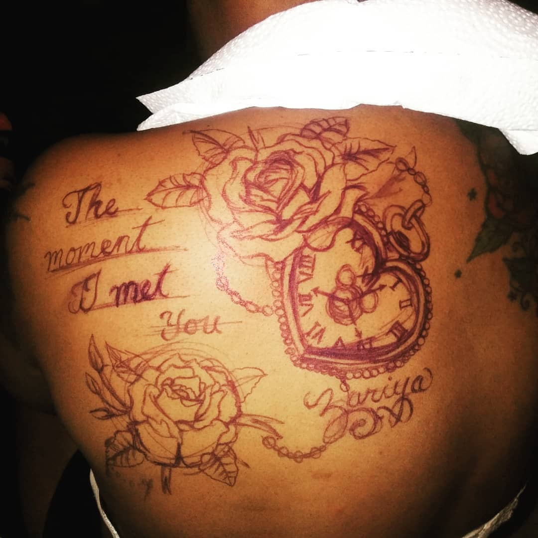 Clock and roses black and grey tattoo on the back by Deangelo Inkcrazy Dukes