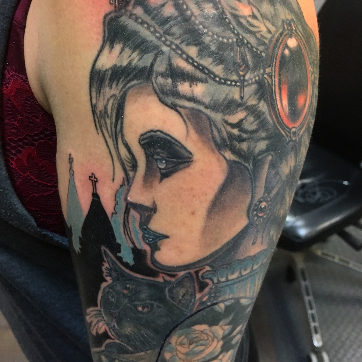 Tattoo by @fabianbaigueratattoo — american_traditional, dark_realism