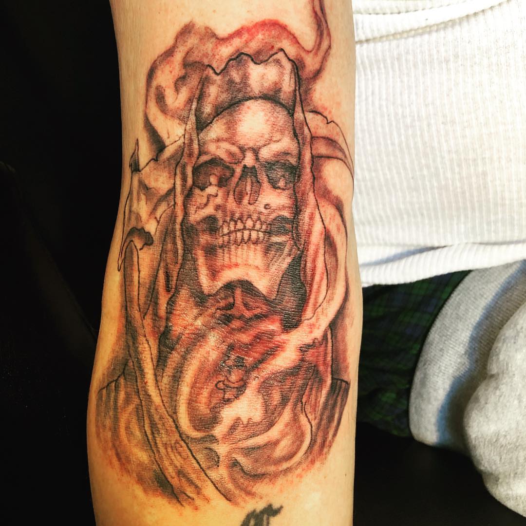 Tattoo by @amieinkadelik — dark_realism