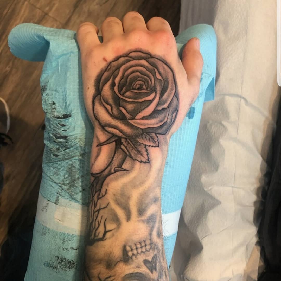 Tattoo by @mikedellerba — black_and_grey
