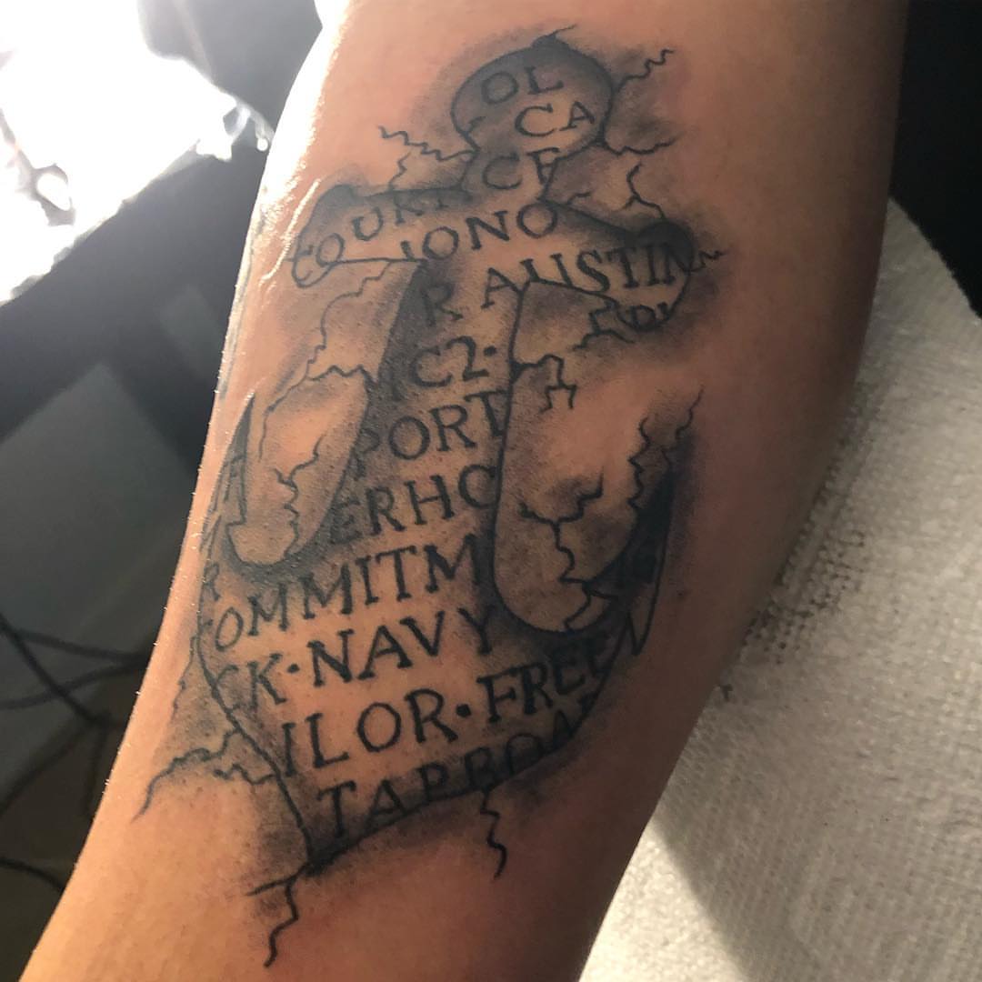 Tattoo by @amieinkadelik — black_and_grey