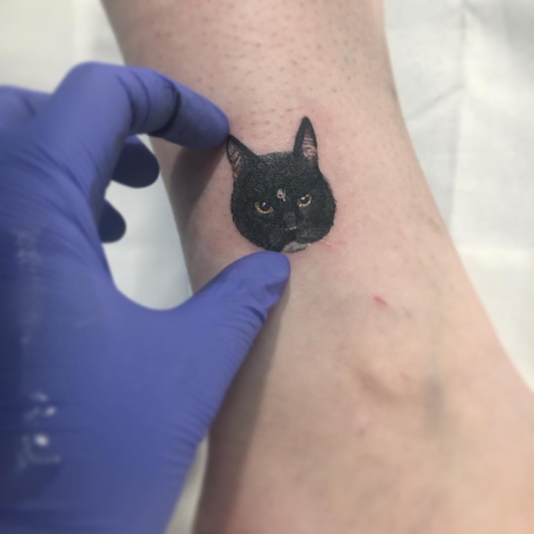 Tattoo by @lizpavtattoos — realism