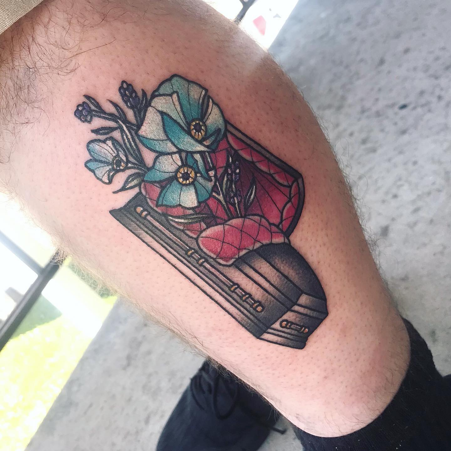 Tattoo by @emlectric_ — american_traditional, dotwork