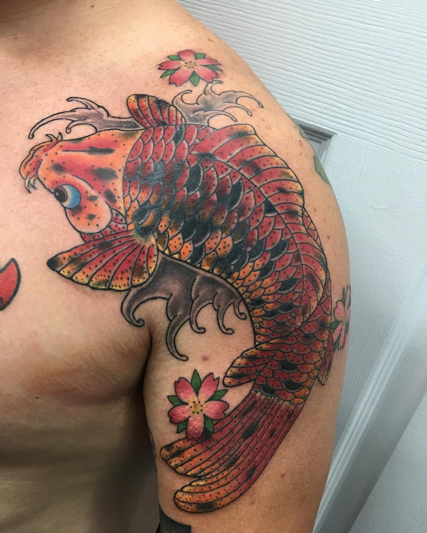 Koi fish japanese irezumi tattoo on the shoulder by Ei Horimiya Omiya