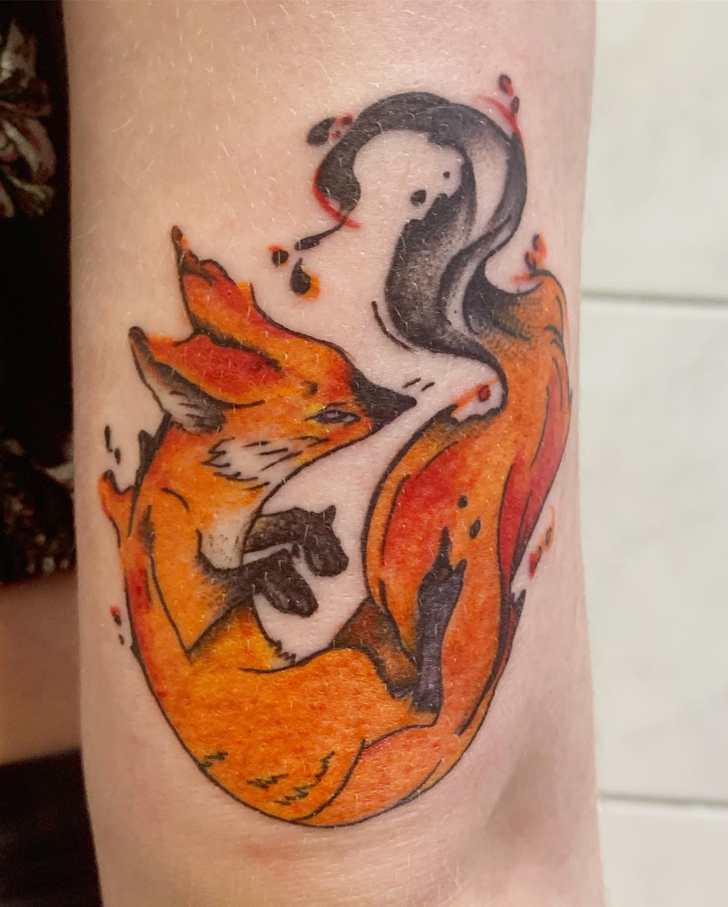 Tattoo by @sabrina_tattoos_ — dotwork, watercolor