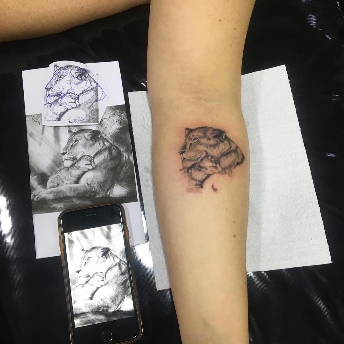 Lion black and grey tattoo on the forearm by PrimaTa’ttoo_021
