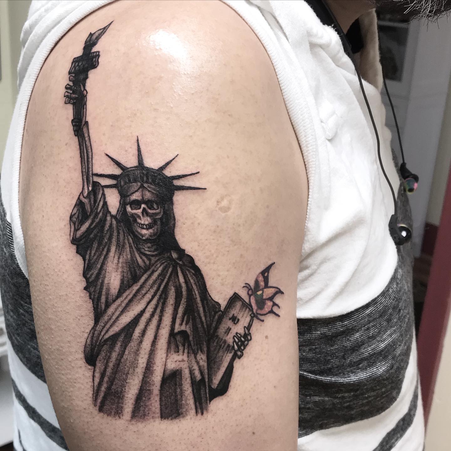 Tattoo by @sv3ink — black_and_grey, dark_realism