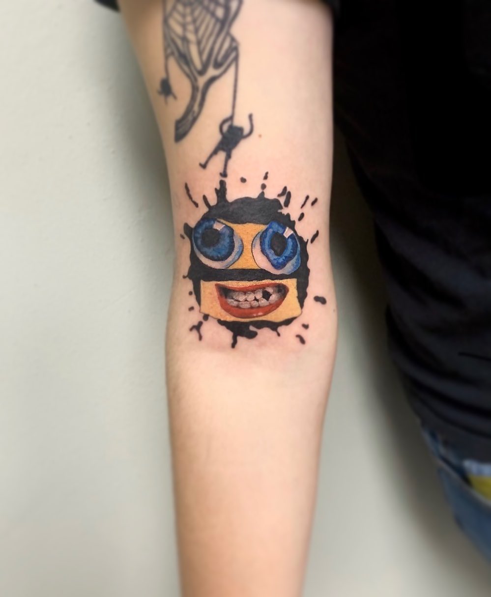Tattoo by @lizpavtattoos — dotwork