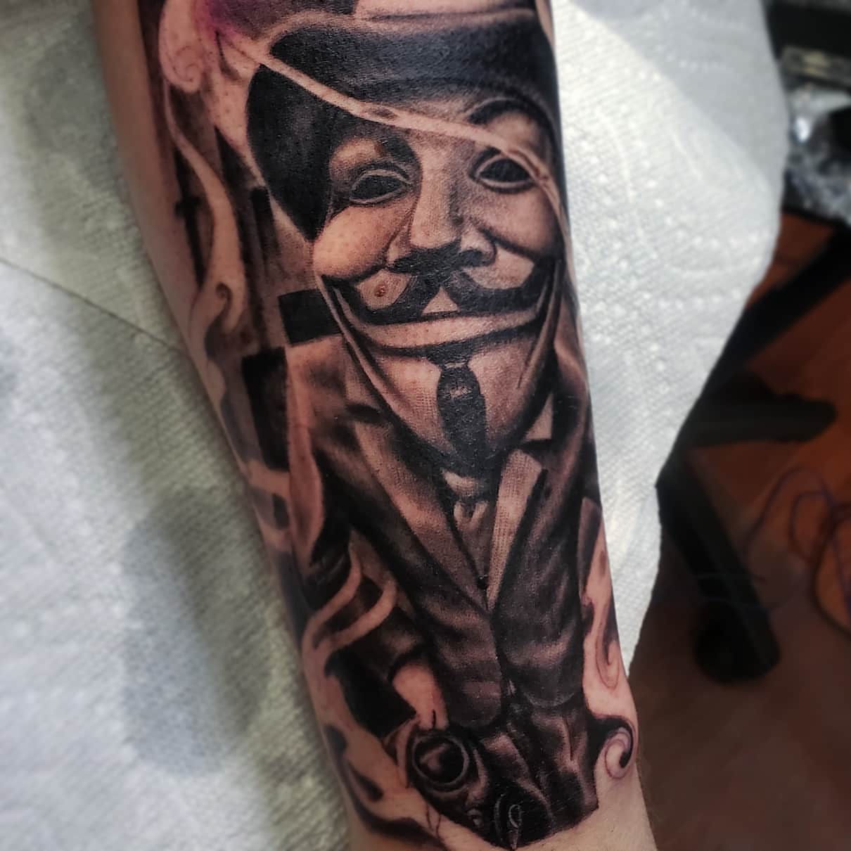 Tattoo by @art_by_quindeelmitchell — realism