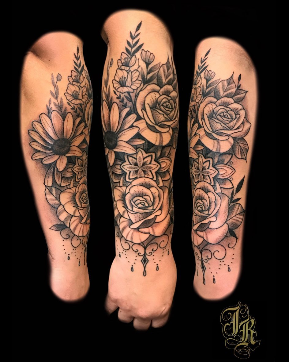 Tattoo by @jr_nunez — black_and_grey