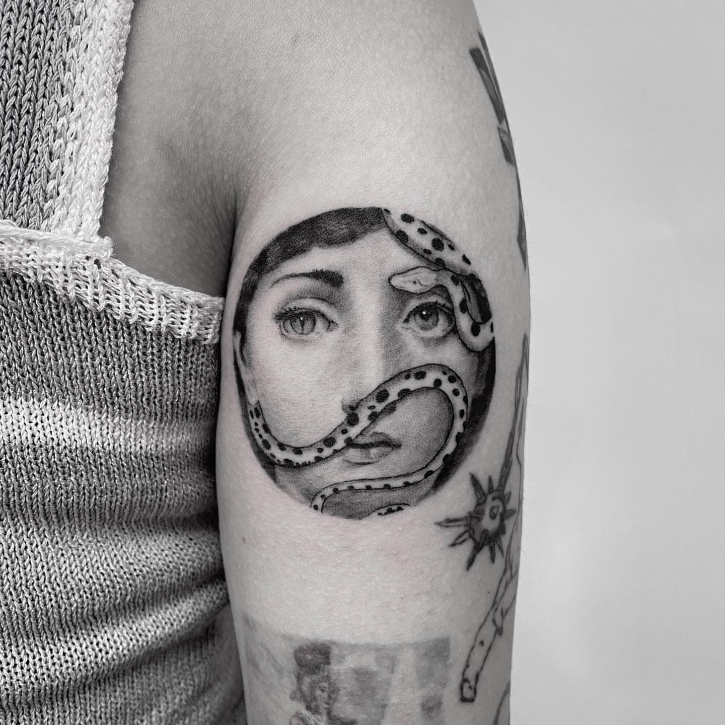Tattoo by @digo_tattooer — realism, dotwork