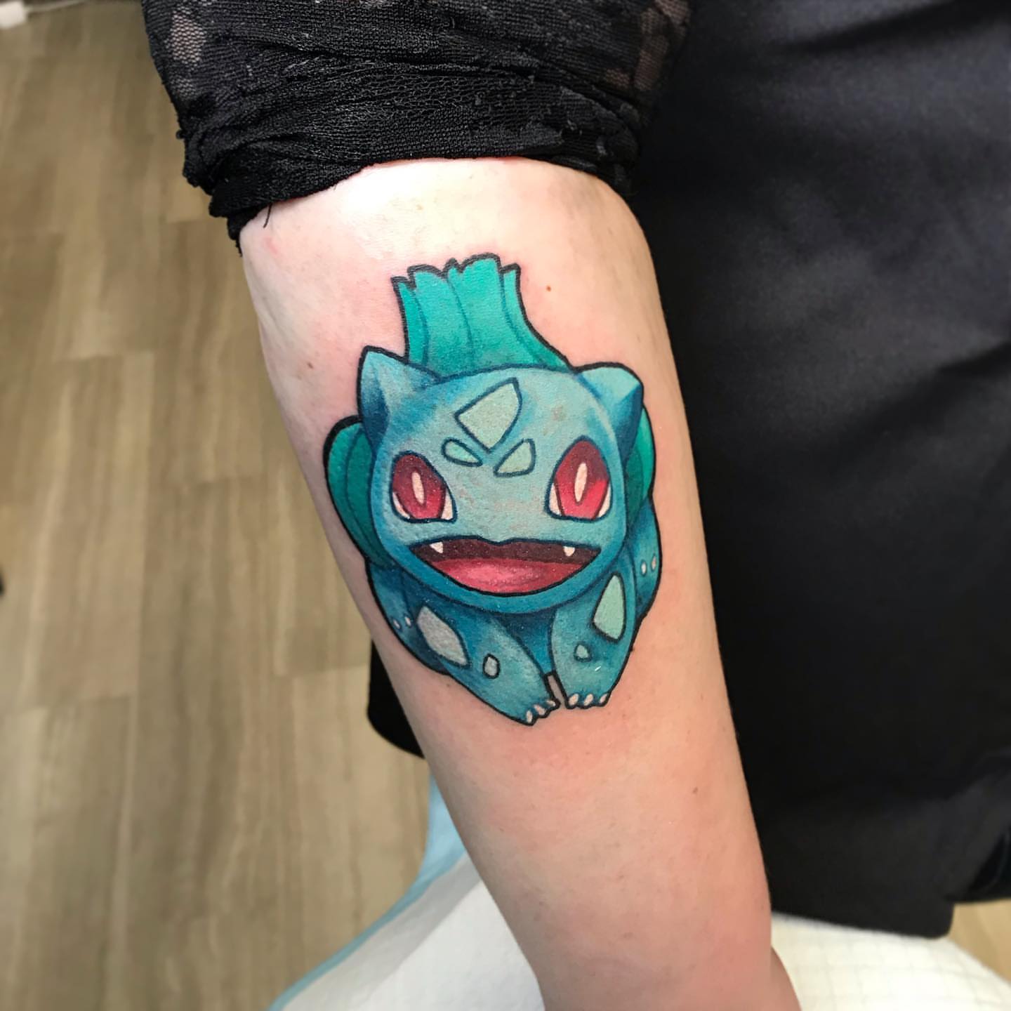 Tattoo by @sv3ink — dotwork