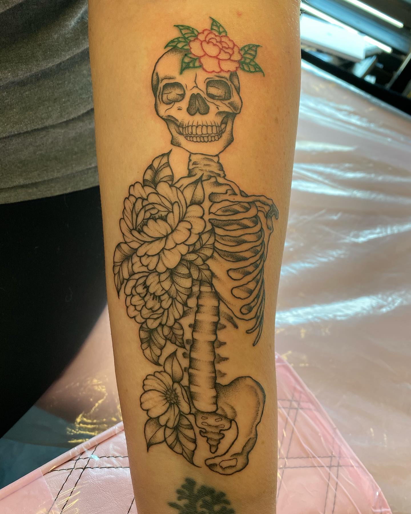 Tattoo by @queenieink — black_and_grey