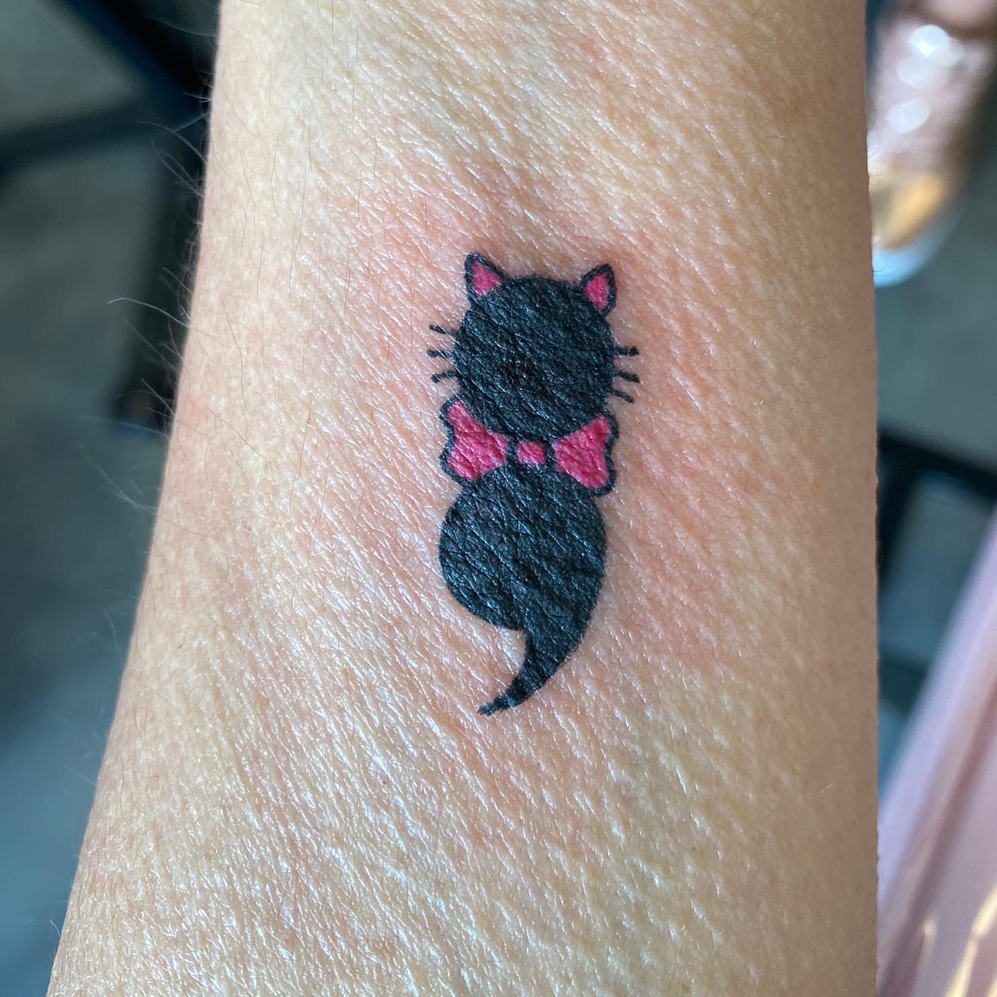 Tattoo by @queenieink — black_and_grey