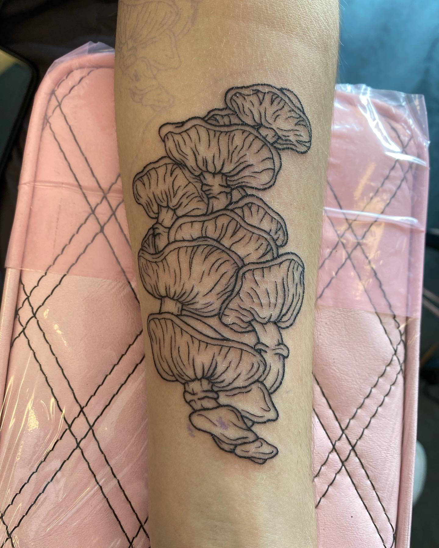 Tattoo by @queenieink — black_and_grey