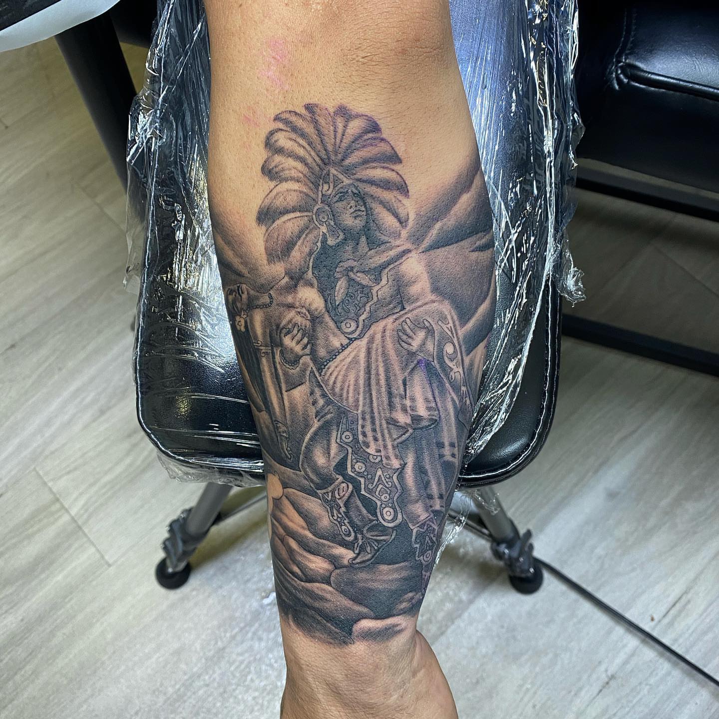 Tattoo by @allbluehundreds — black_and_grey