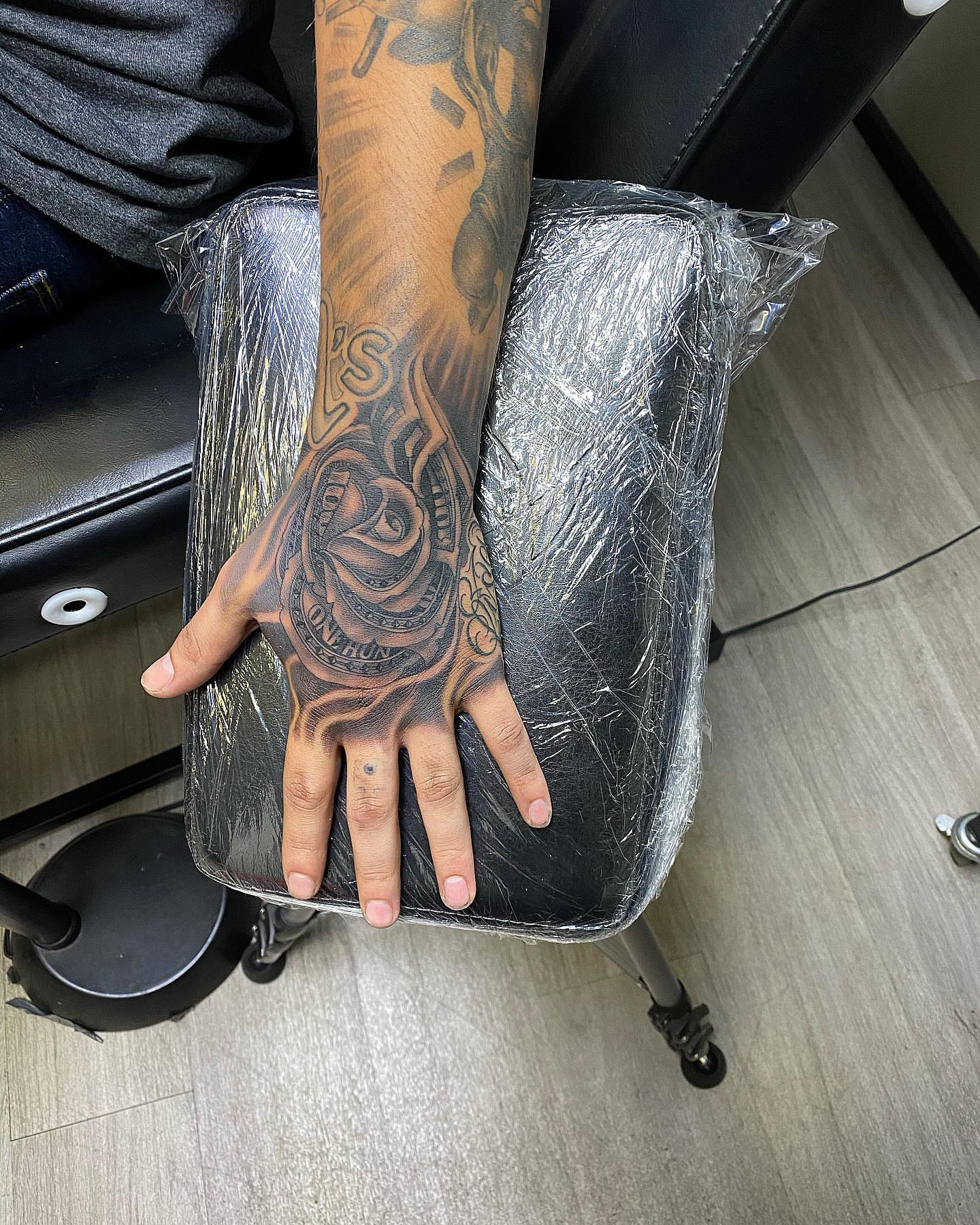 Tattoo by @allbluehundreds — black_and_grey, neo_traditional
