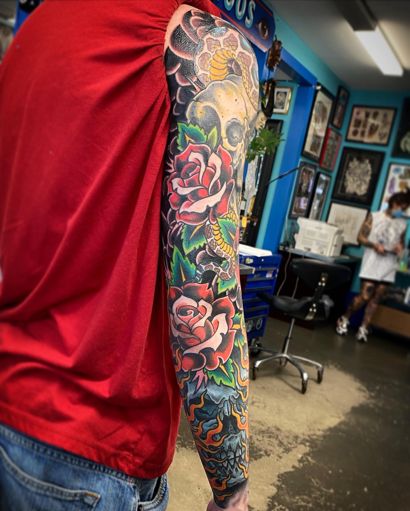 Tattoo by @t_hundahl — american_traditional, dotwork