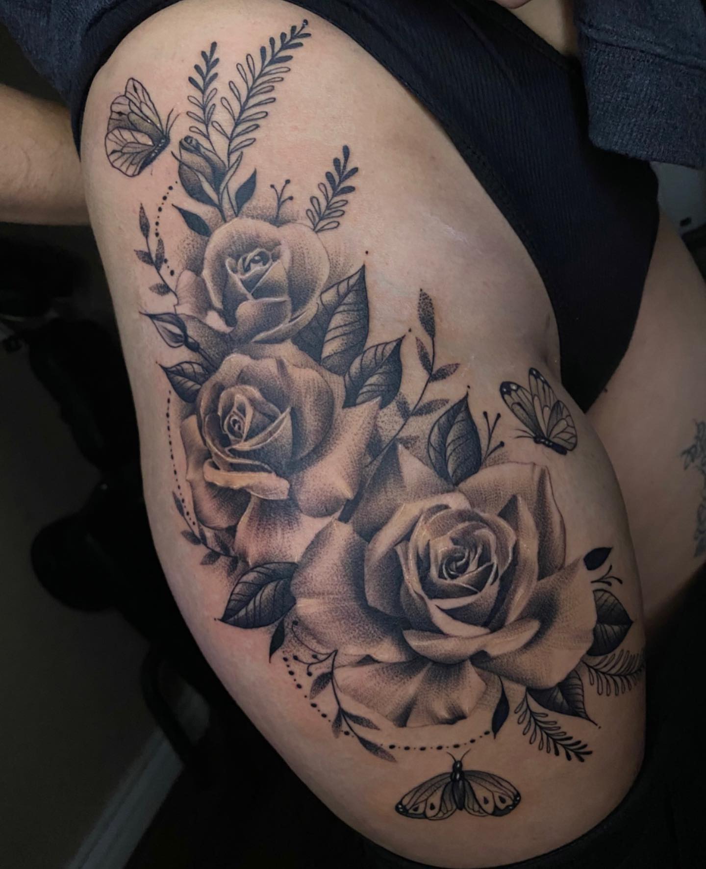 Roses and butterflies realism tattoo on the thigh by π²πππππππ β‘οΈ