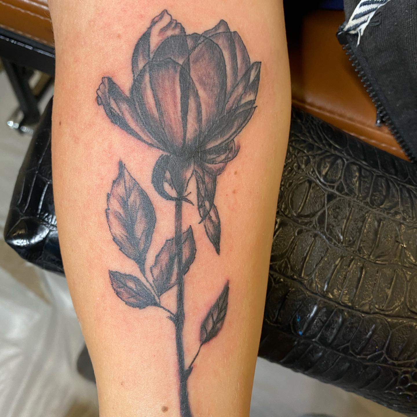 Tattoo by @lulutatt2s — black_and_grey