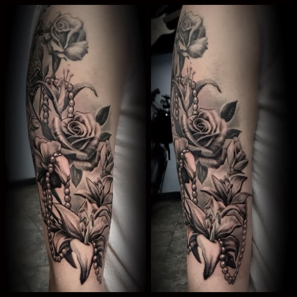 Tattoo by @lanceperlichtattoos — black_and_grey, realism