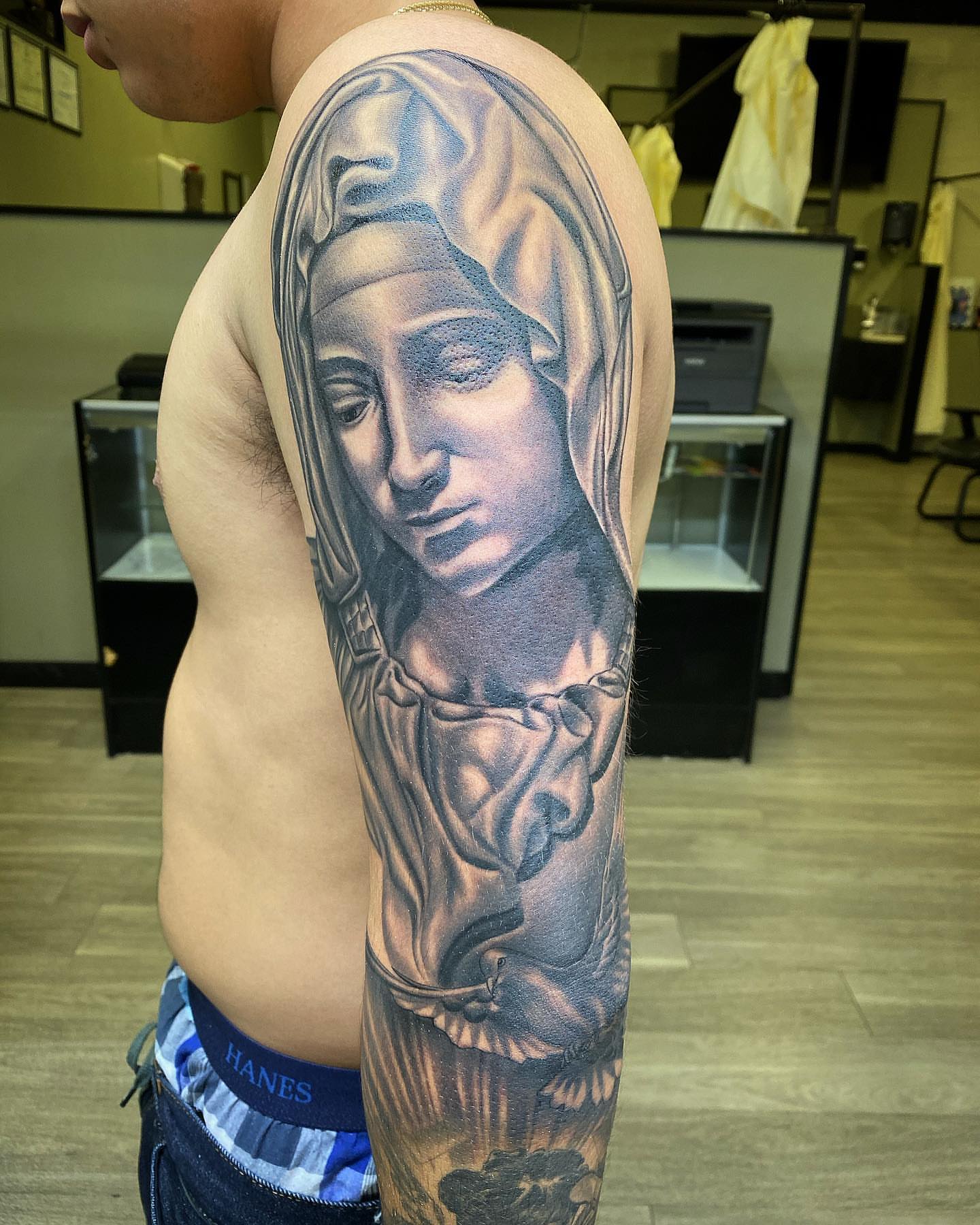 Tattoo by @allbluehundreds — realism, black_and_grey