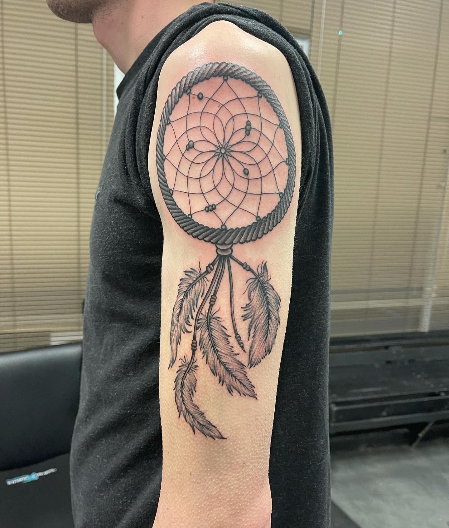Tattoo by @queenieink — black_and_grey