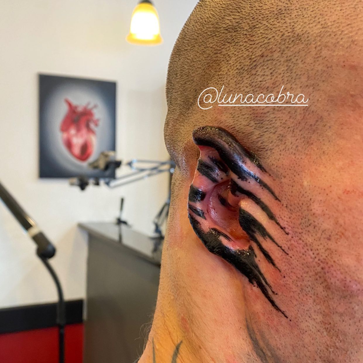 Tattoo by @lunacobra โ blackwork