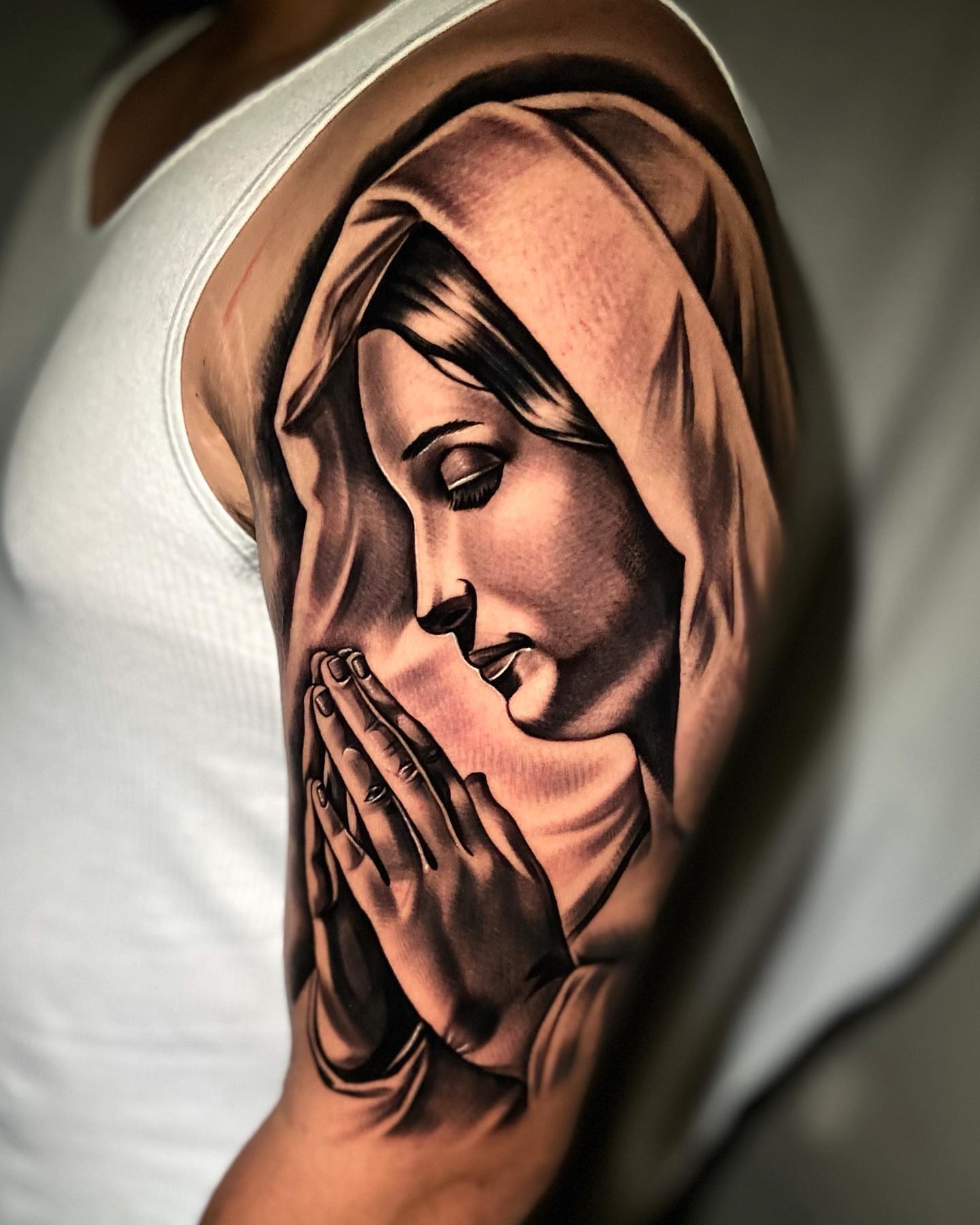 Tattoo by @eksoe_ — realism