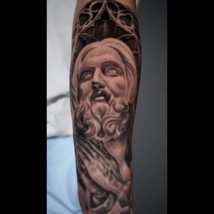 Jesus Christ realism tattoo by ๐ฝ๐๐๐๐๐๐๐ ๐ถ๐๐๐