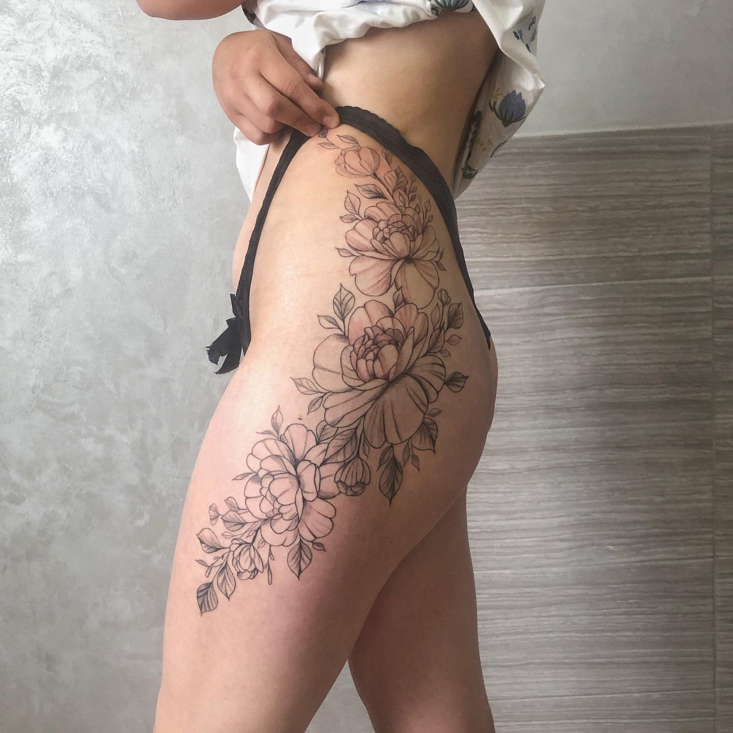 Tattoo by @romanostattoo — black_and_grey
