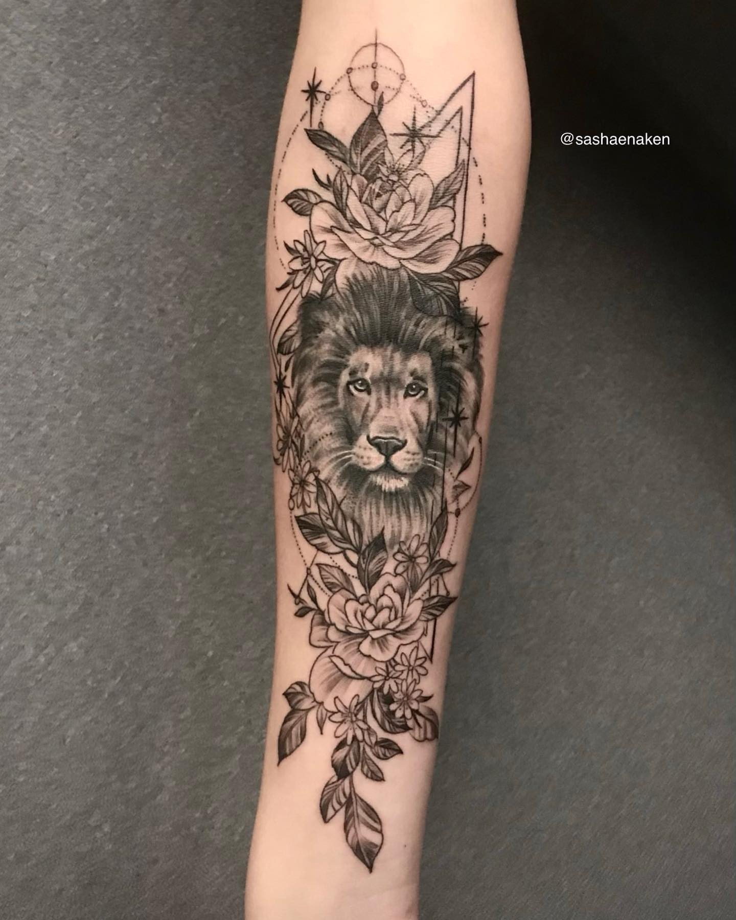 Tattoo by @sashaenaken — black_and_grey, realism