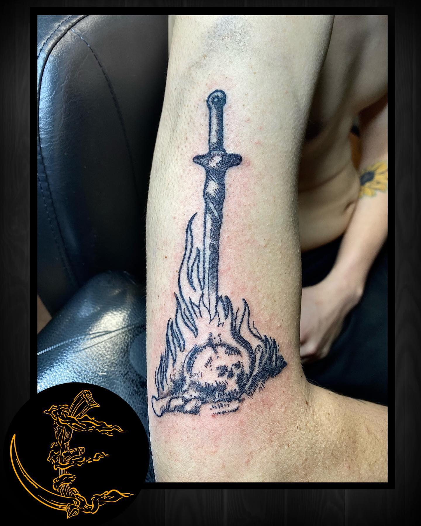 Tattoo by @jamisonellsworthtattoos β black_and_grey