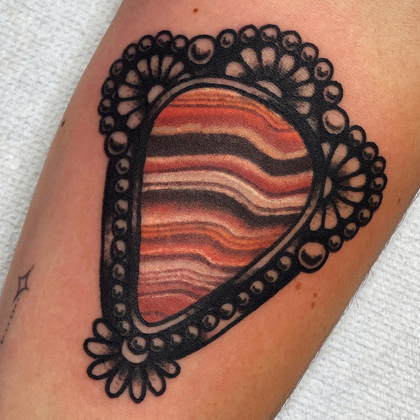 Tattoo by @lindseebeetattoo — dotwork, realism