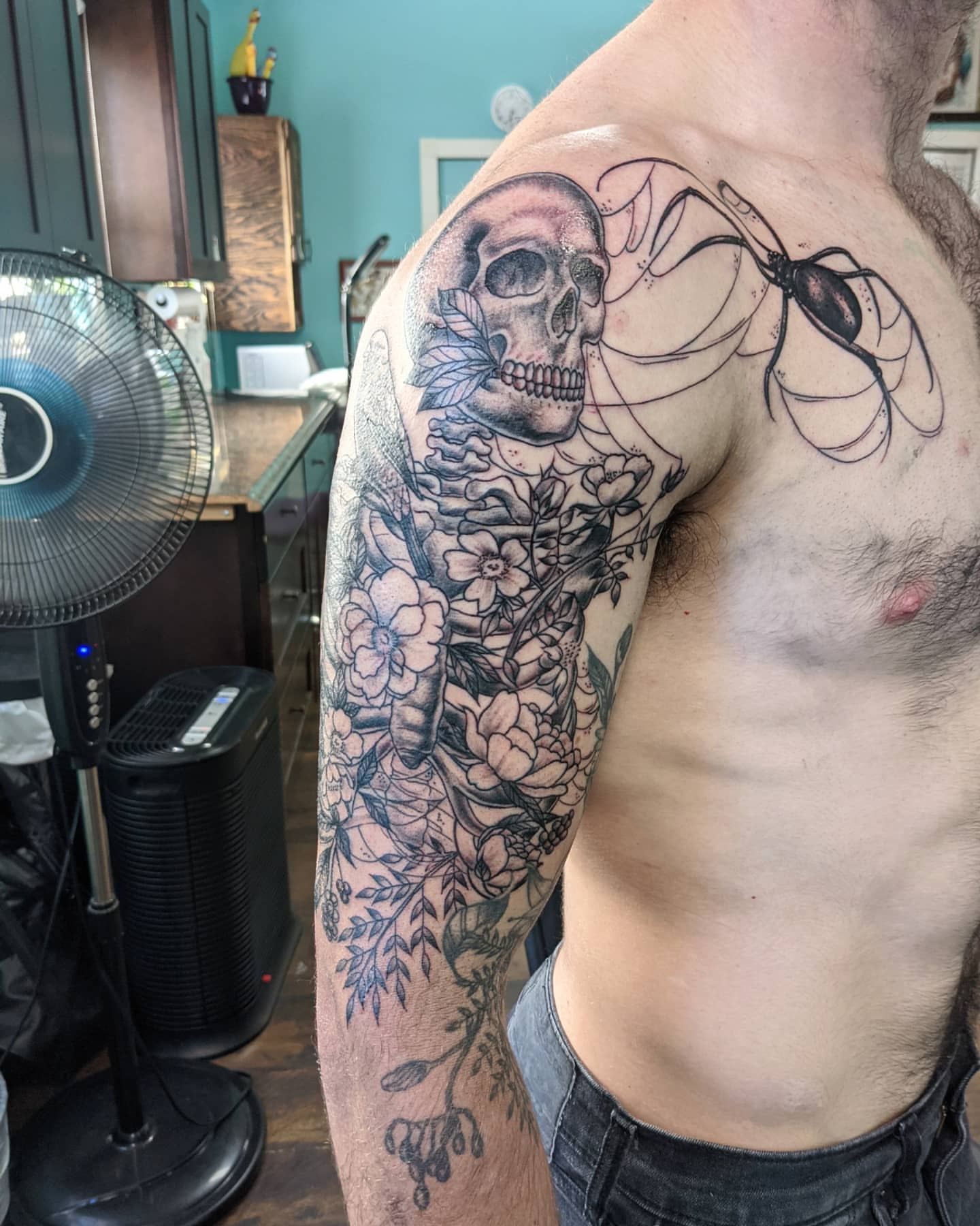 Tattoo by @mousetattoo — black_and_grey, realism
