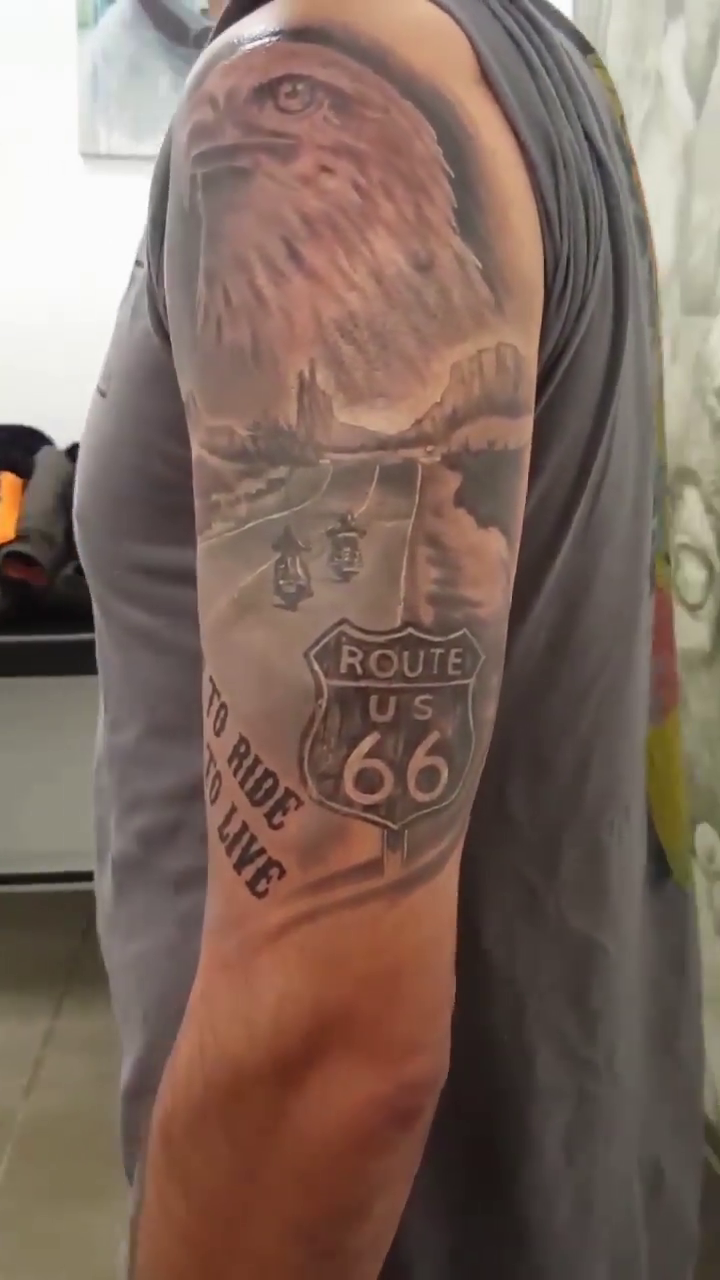 Eagle and Route 66 sign realism tattoo by Pod Viñes