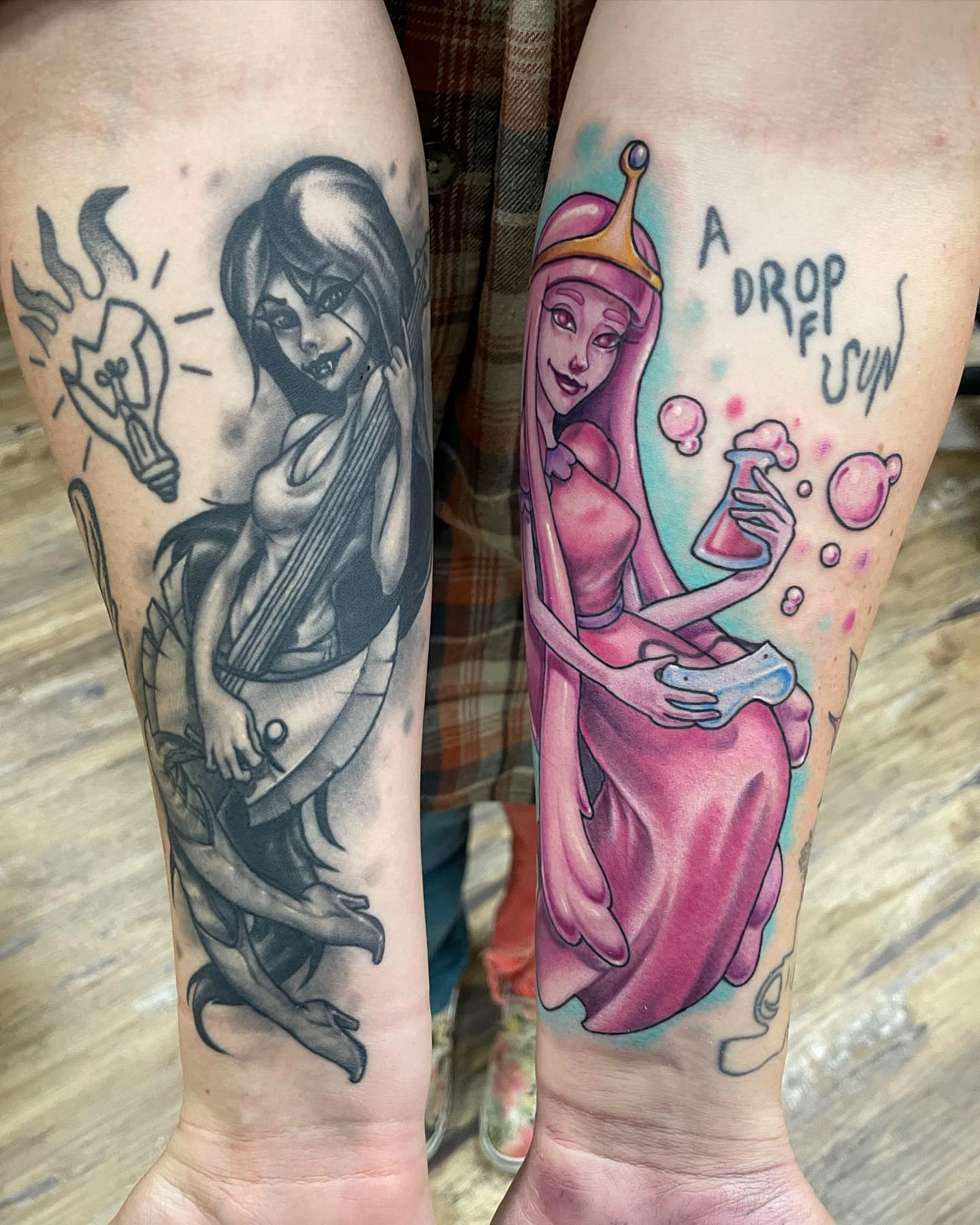 Mermaid and woman black and grey tattoo on the leg by ๐ฟ๐๐ฃ๐๐๐ก ๐๐ค๐ ๐ค๐ง๐ฃ๐ฎ, Middletown, Orange County, New York